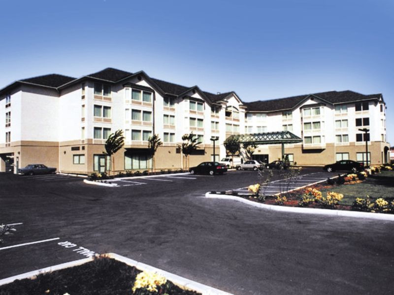 Sandman Hotel Victoria Exterior photo